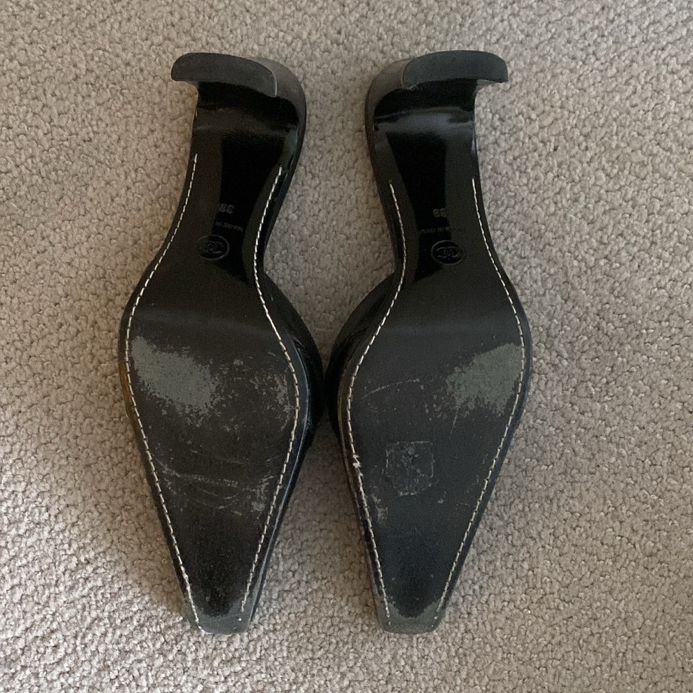 Chanel black leather mules. Size 9. Euro size 39. In excellent condition. - Picture 9 of 11